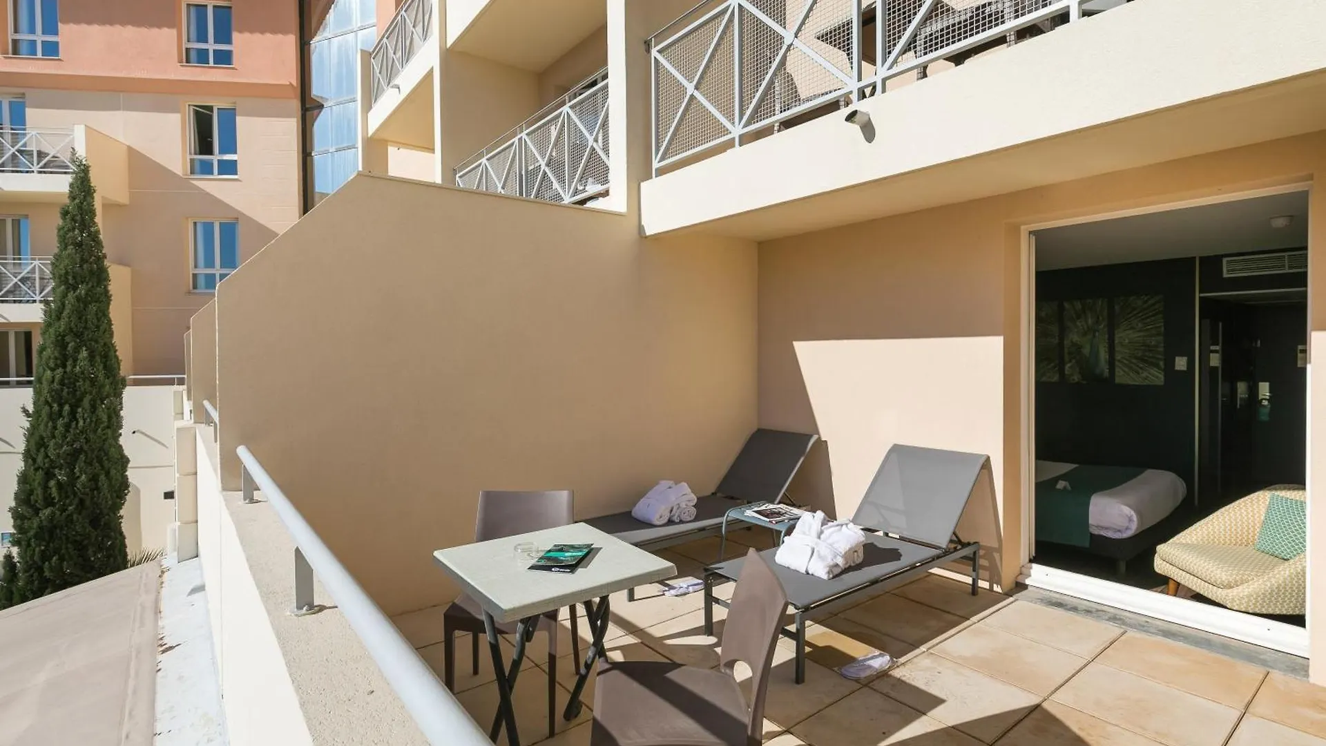Hotel Birdy By Happyculture Aix-en-Provence