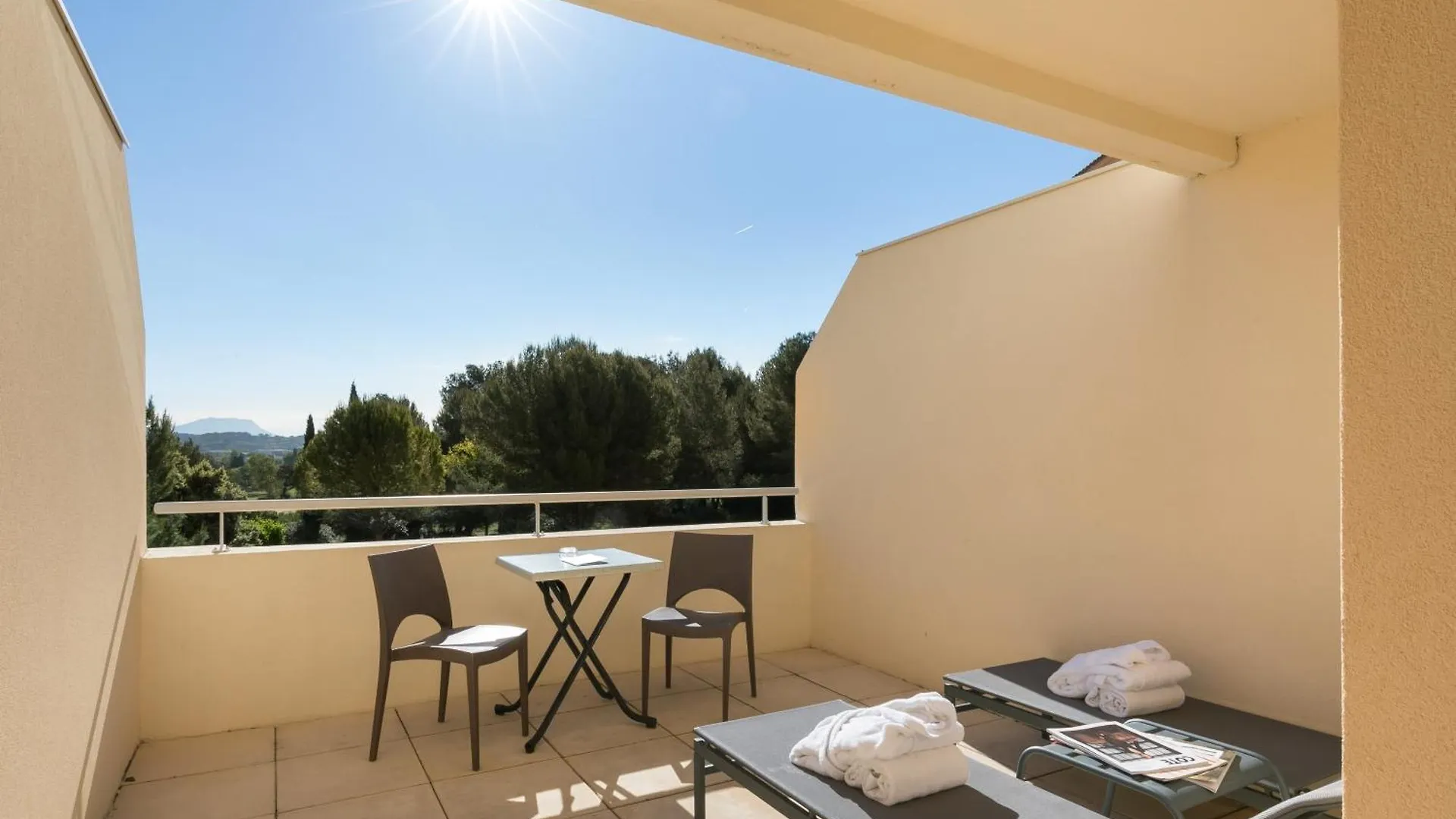Hotel Birdy By Happyculture Aix-en-Provence